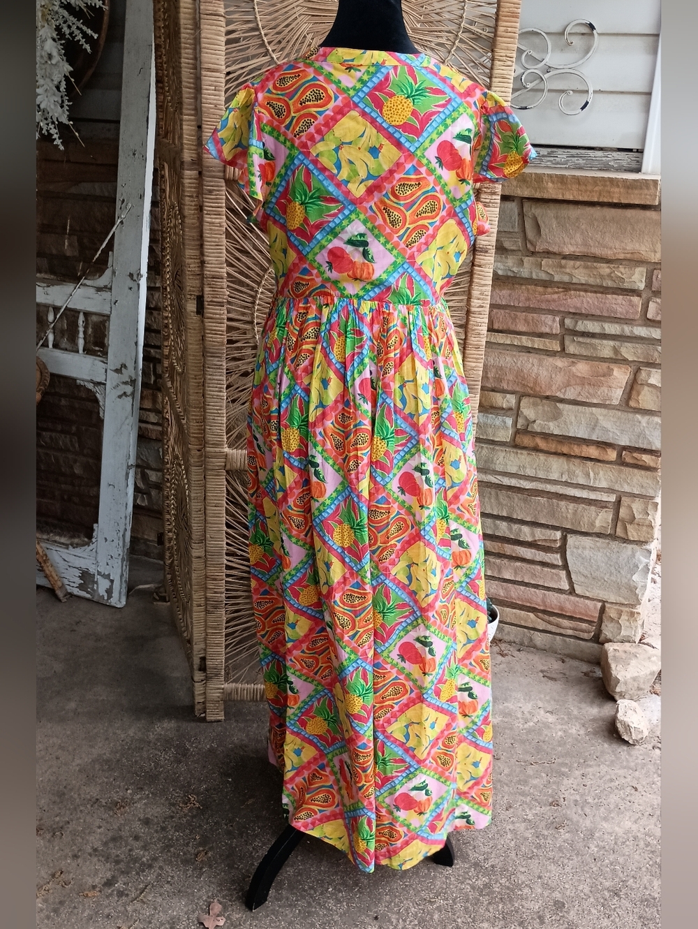 Briton Court Vibrant Yellow Tropical-Print Maxi Dress with Flutter Sleeves_Small - Picture 6 of 8